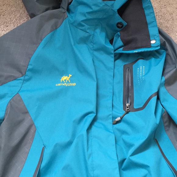 Woman’s L windbreaker rain jacket - Picture 11 of 11